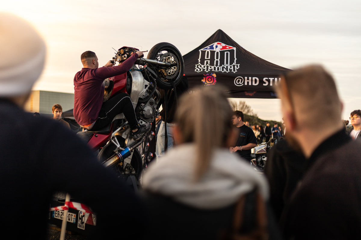 Stuntles Les simulateurs de wheeling HD STUNT : une innovation 100% sécurisée